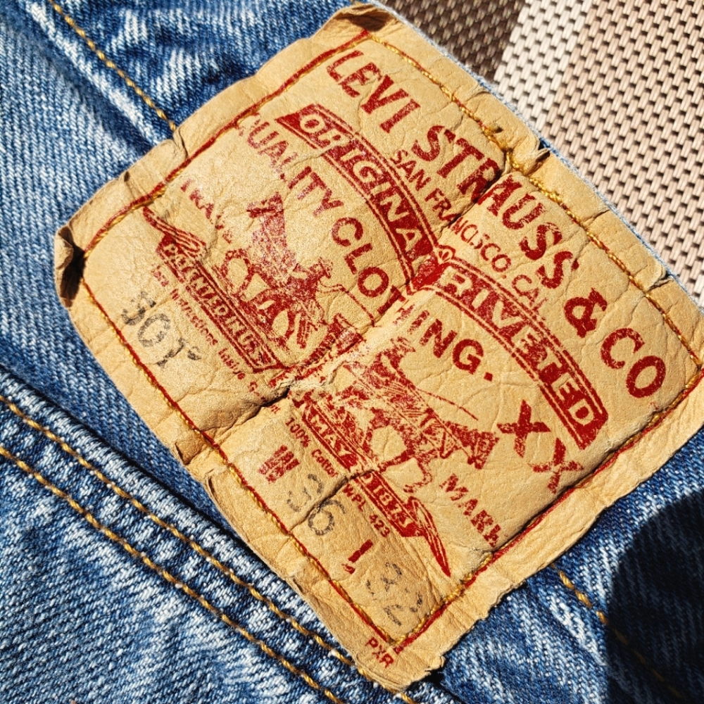 Levi's 501•Button Fly•Mens 36x32•Regular Fit